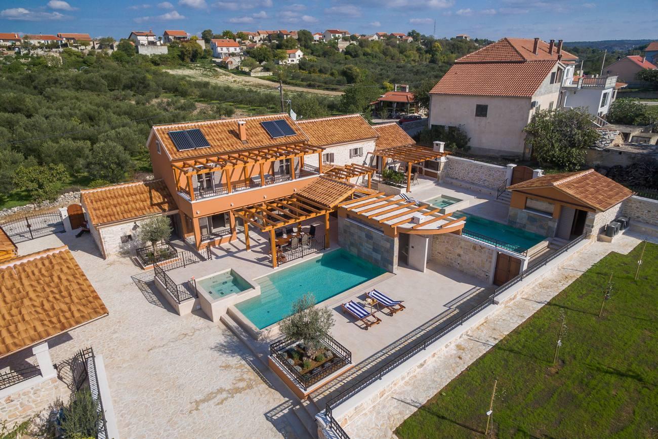 Luxury Villas Skradin