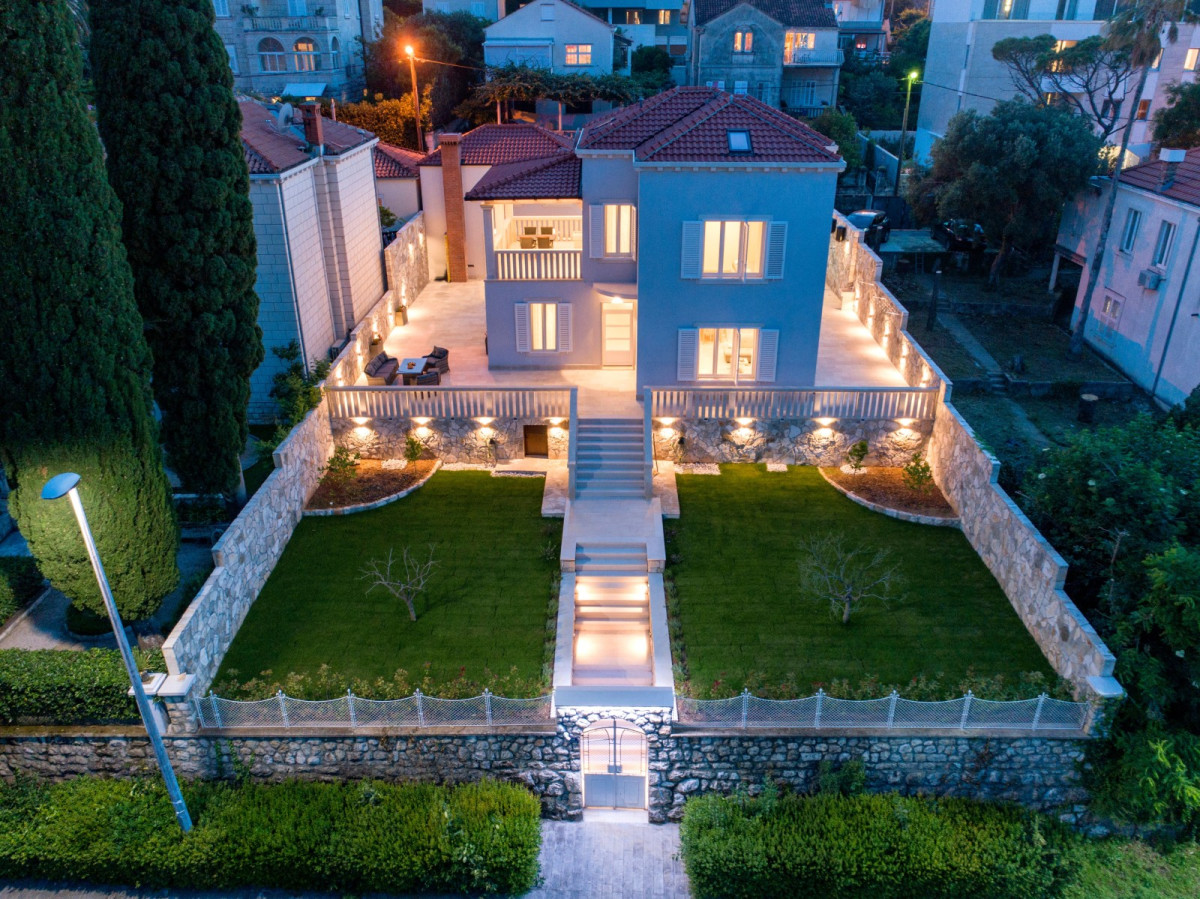 Villa Aria