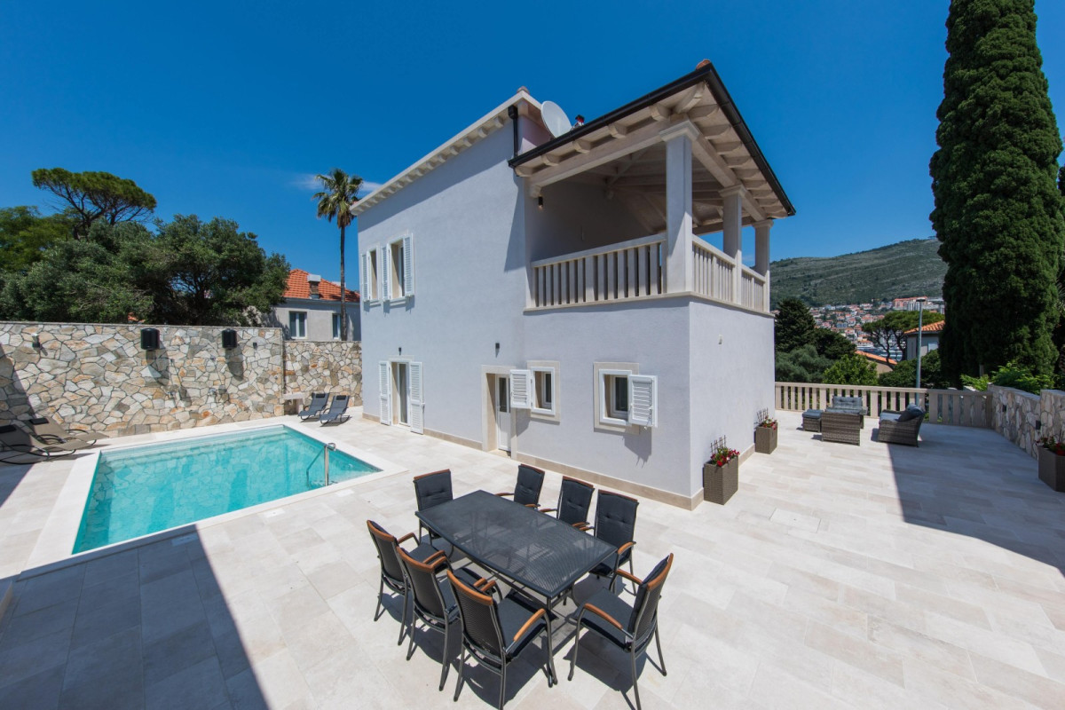 Villa Aria