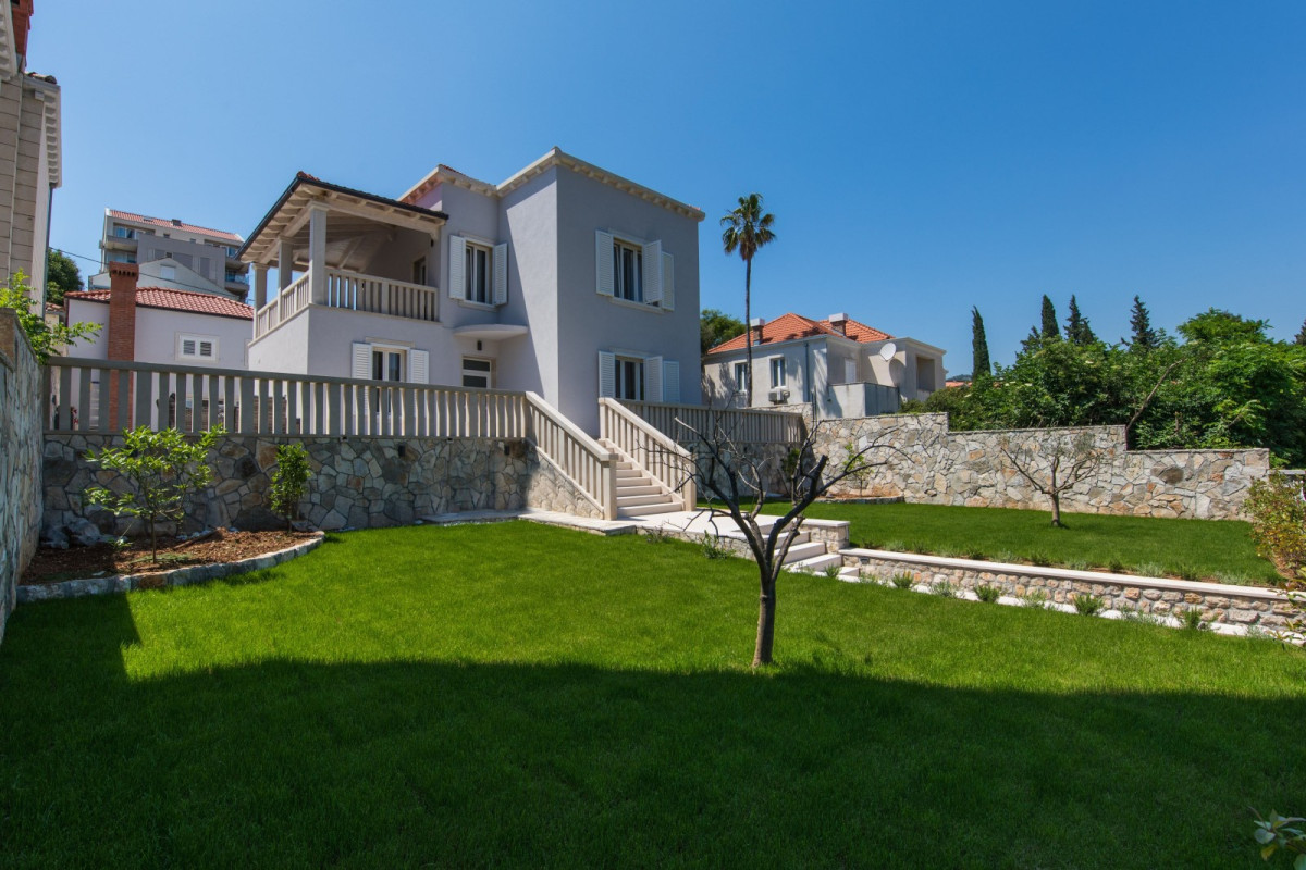 Villa Aria