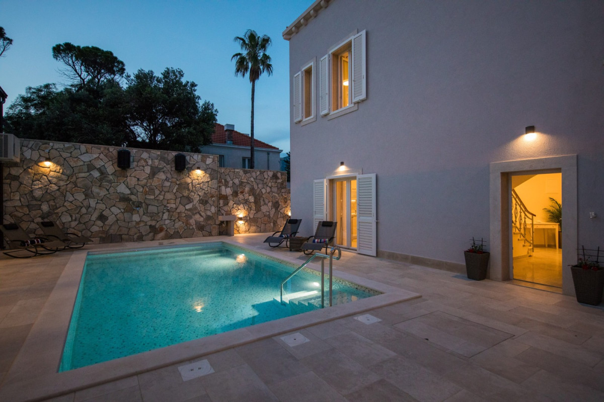 Villa Aria