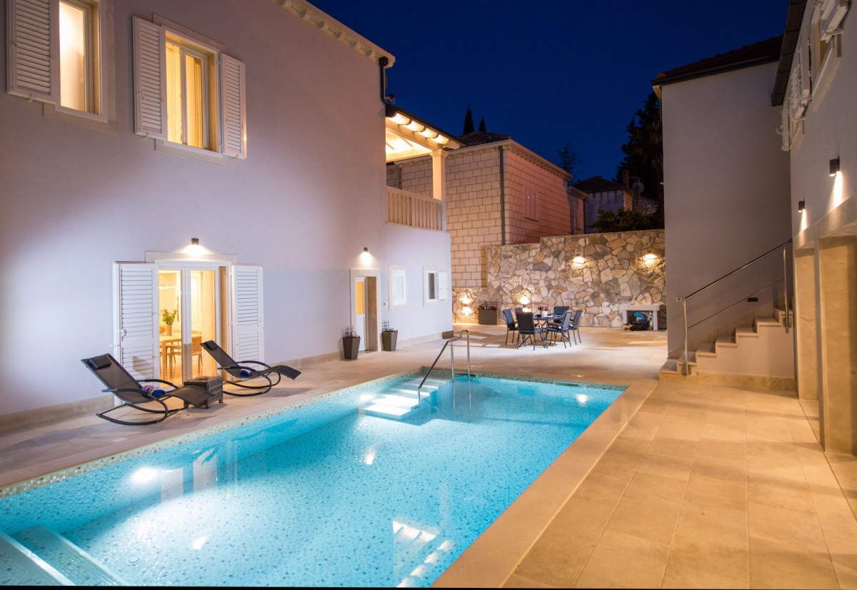 Villa Aria