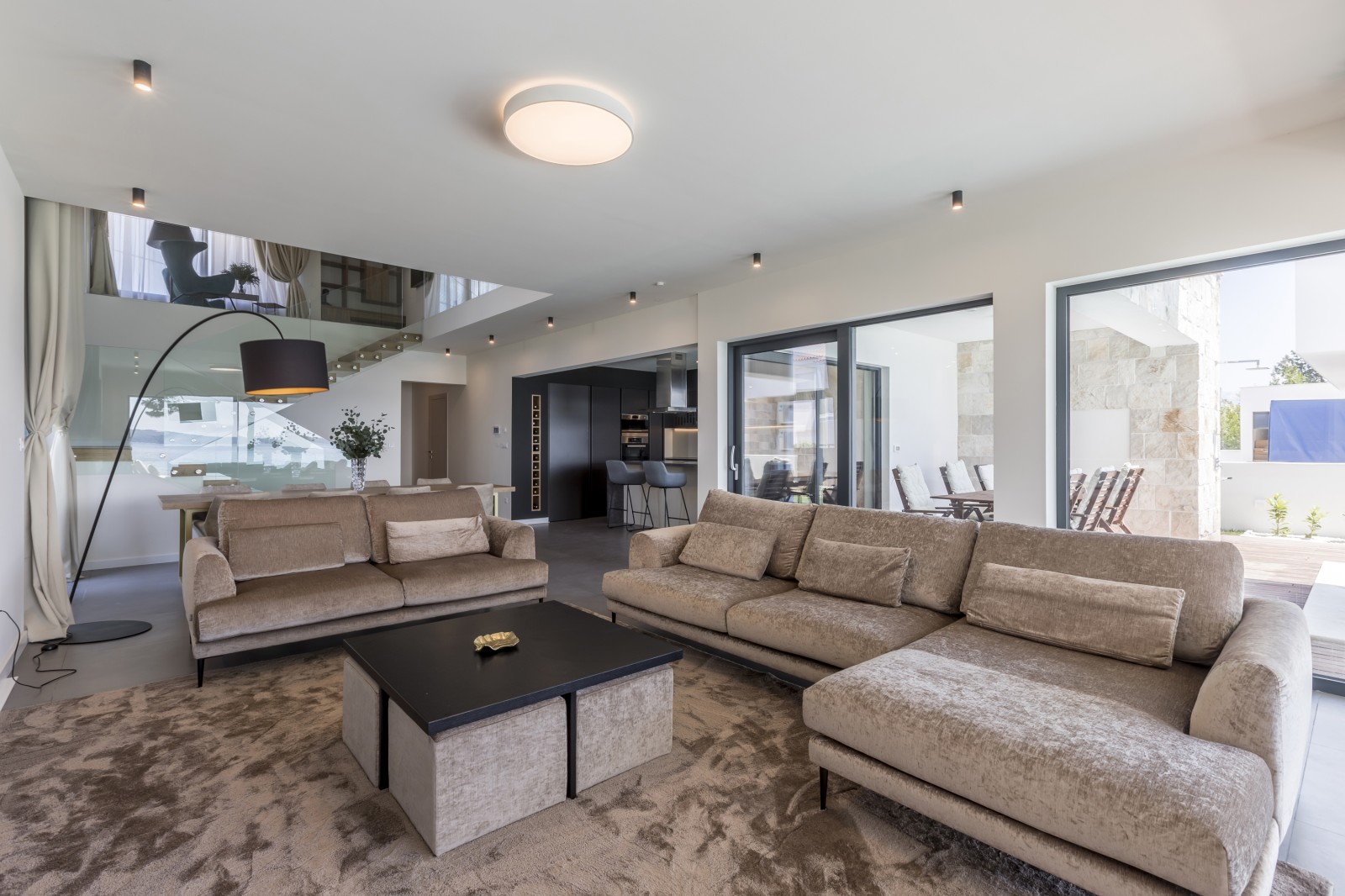 Beachfront Villa Ariel