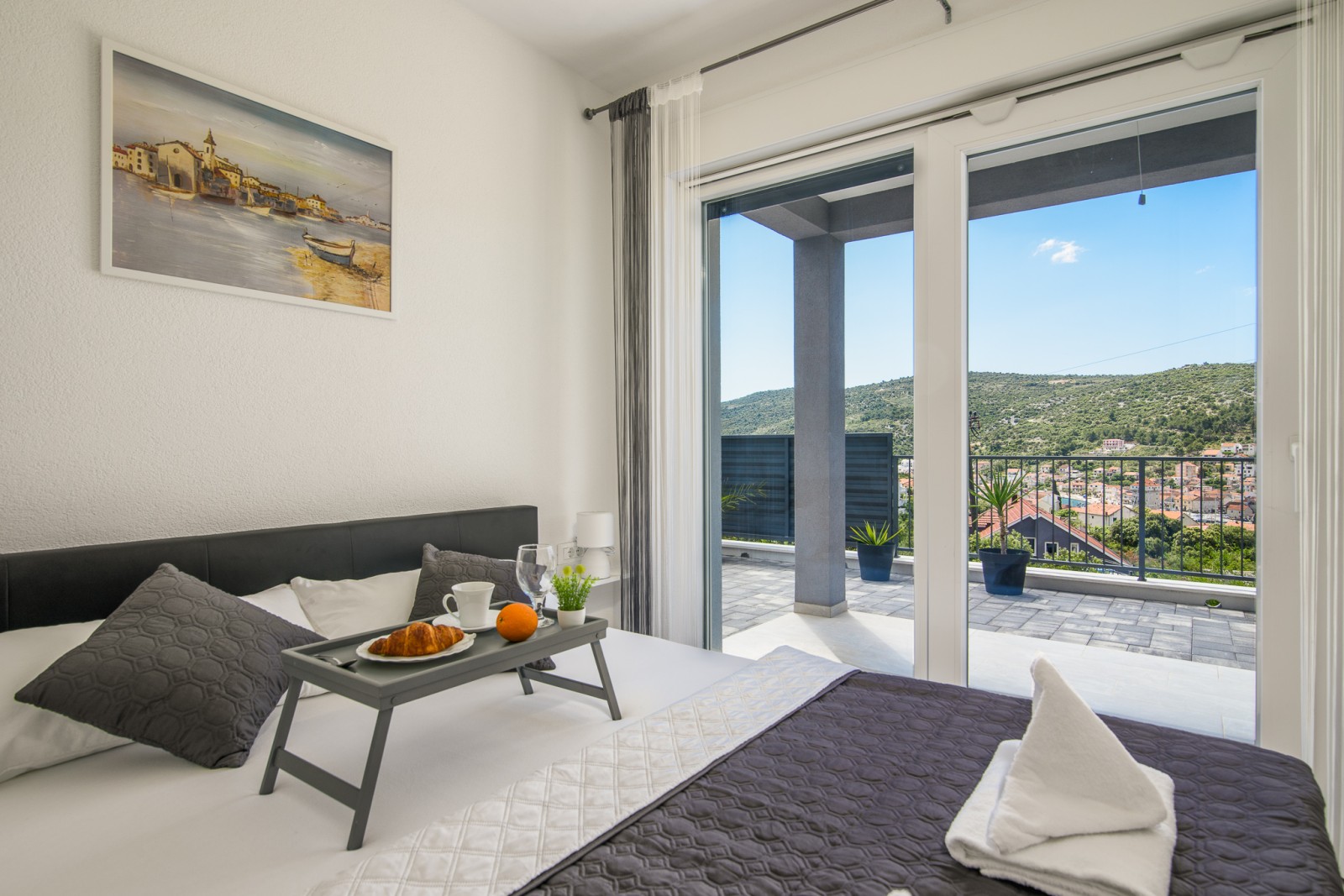 Brand new villa Mari with a view