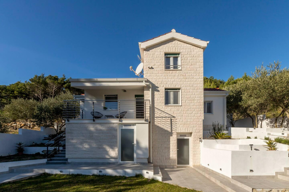Villa Carica
