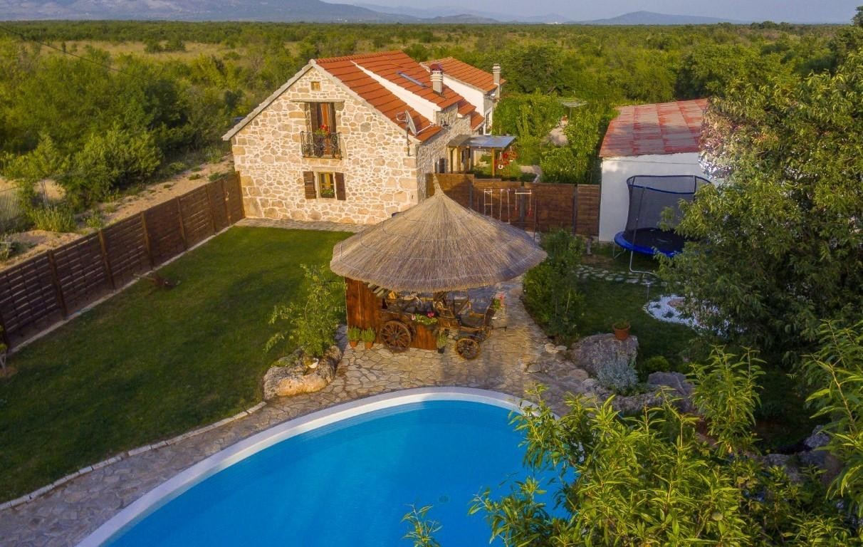 Countryside villa Krka