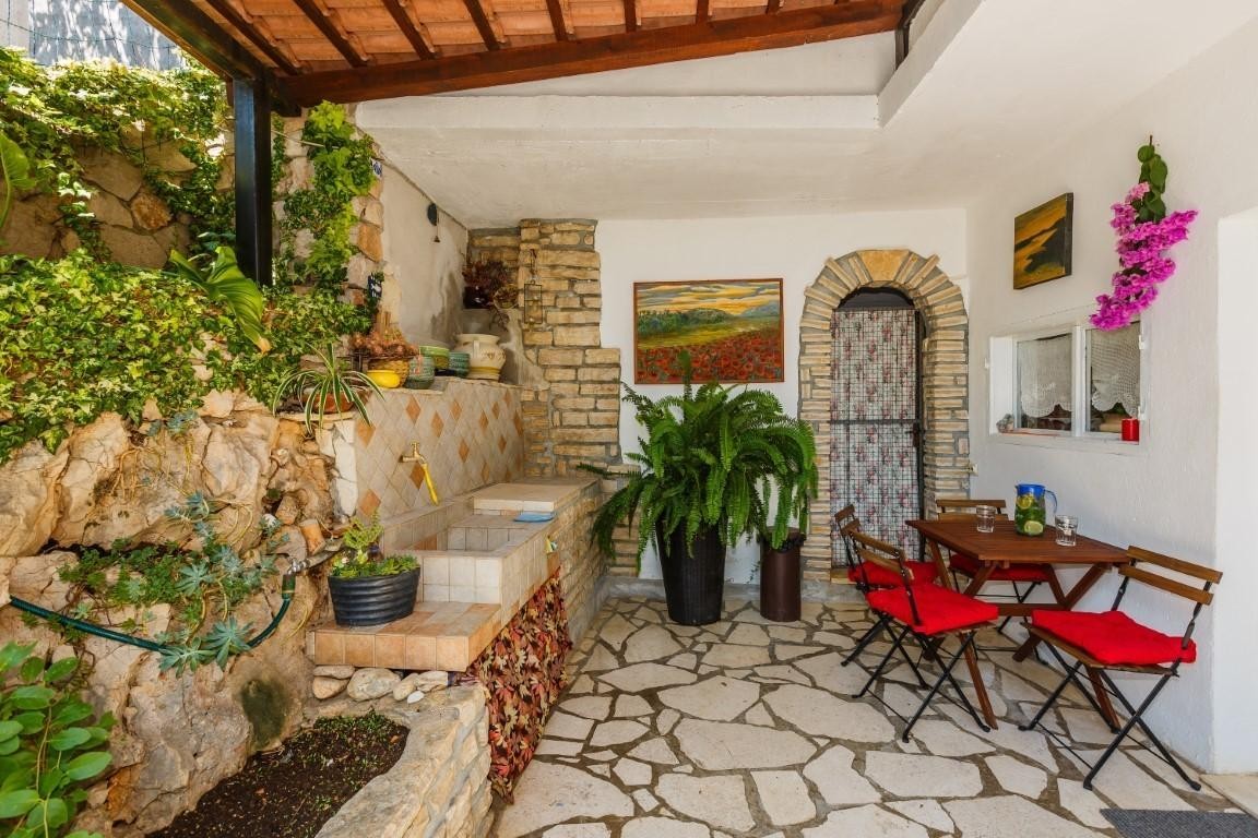 Seaview villa Paladin