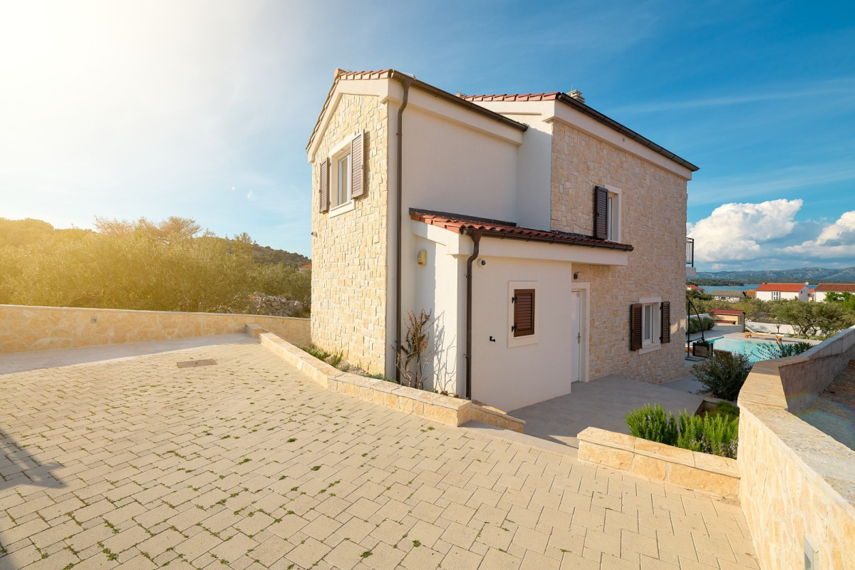 Villa Cikas
