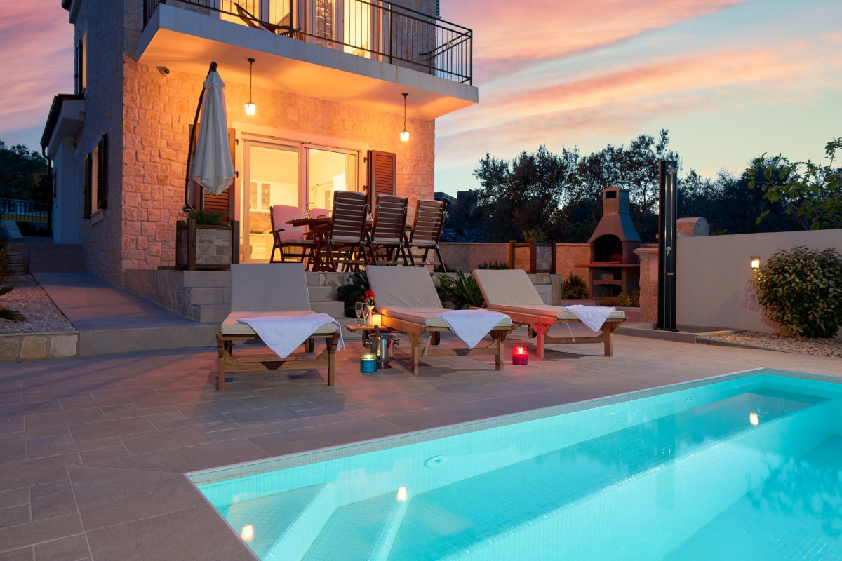 Villa Cikas