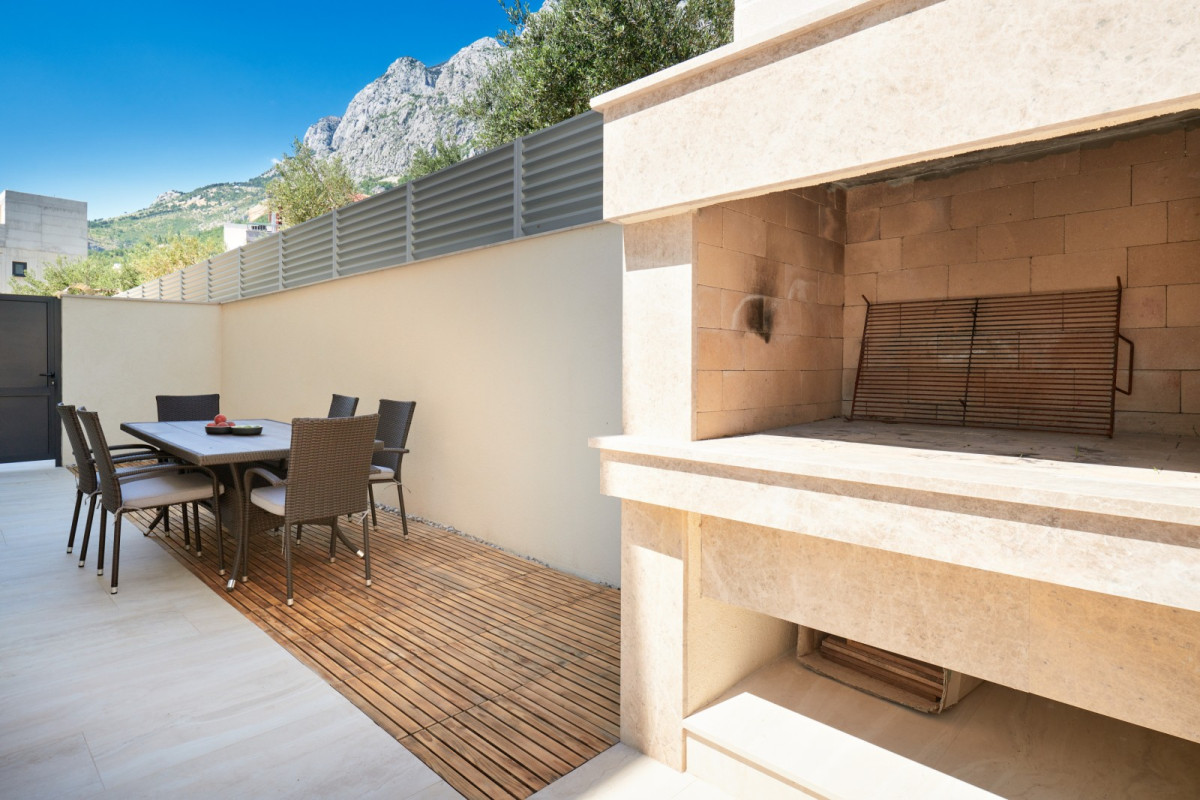 Villa Sun I & II