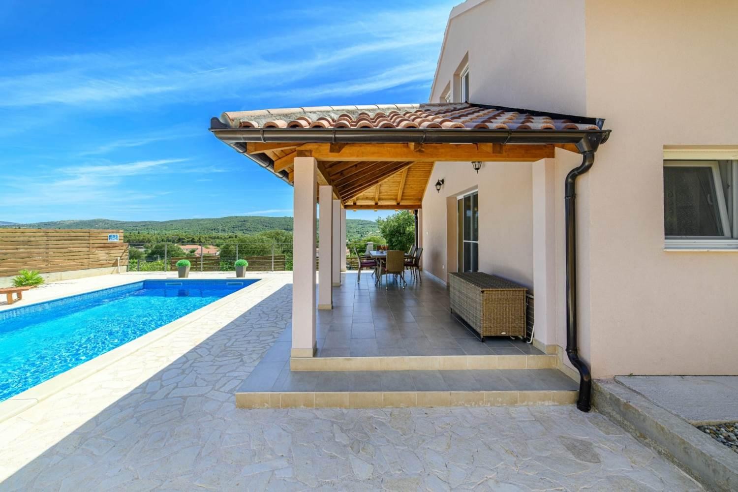 Villa FoRest House