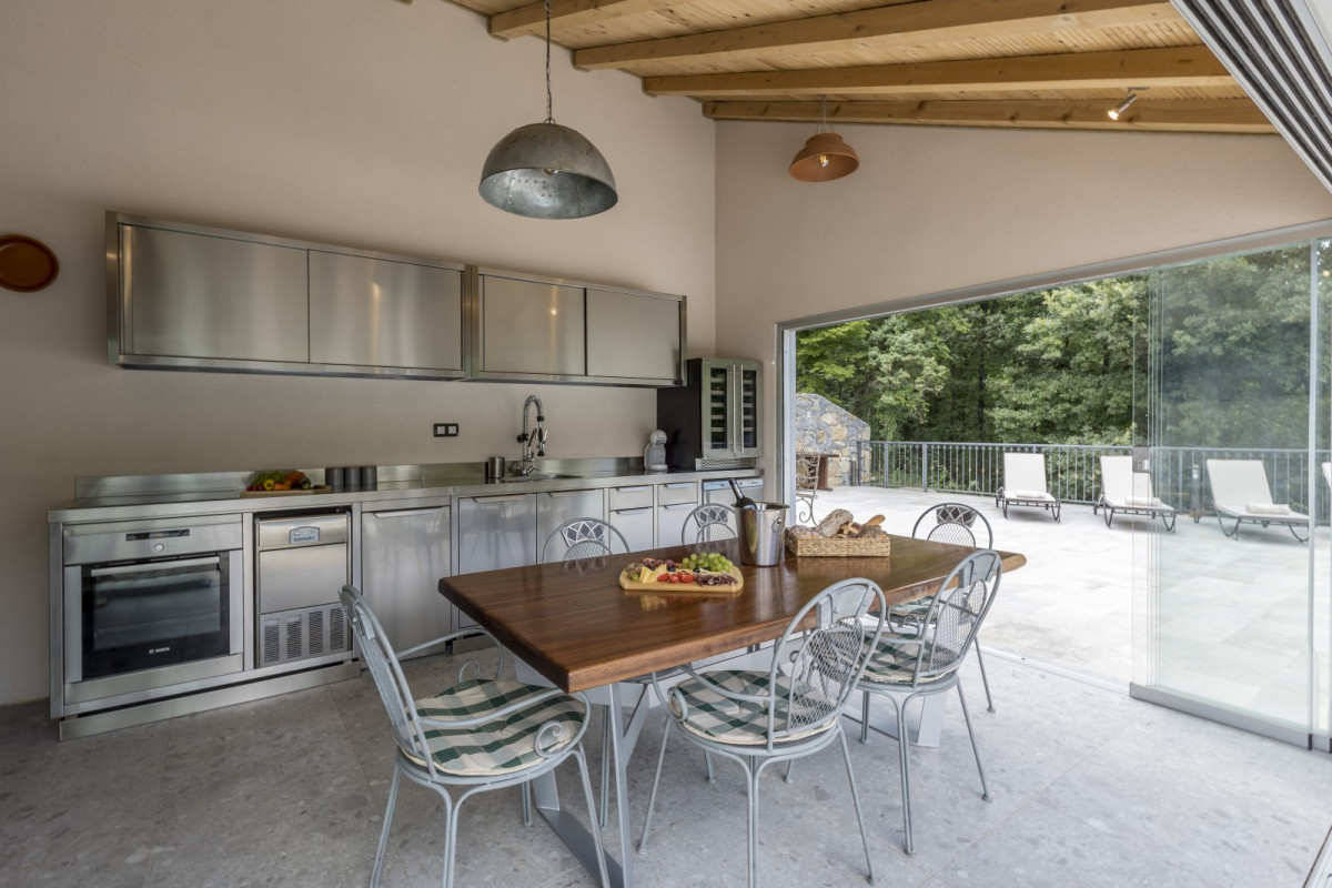 Villa Grey Stone
