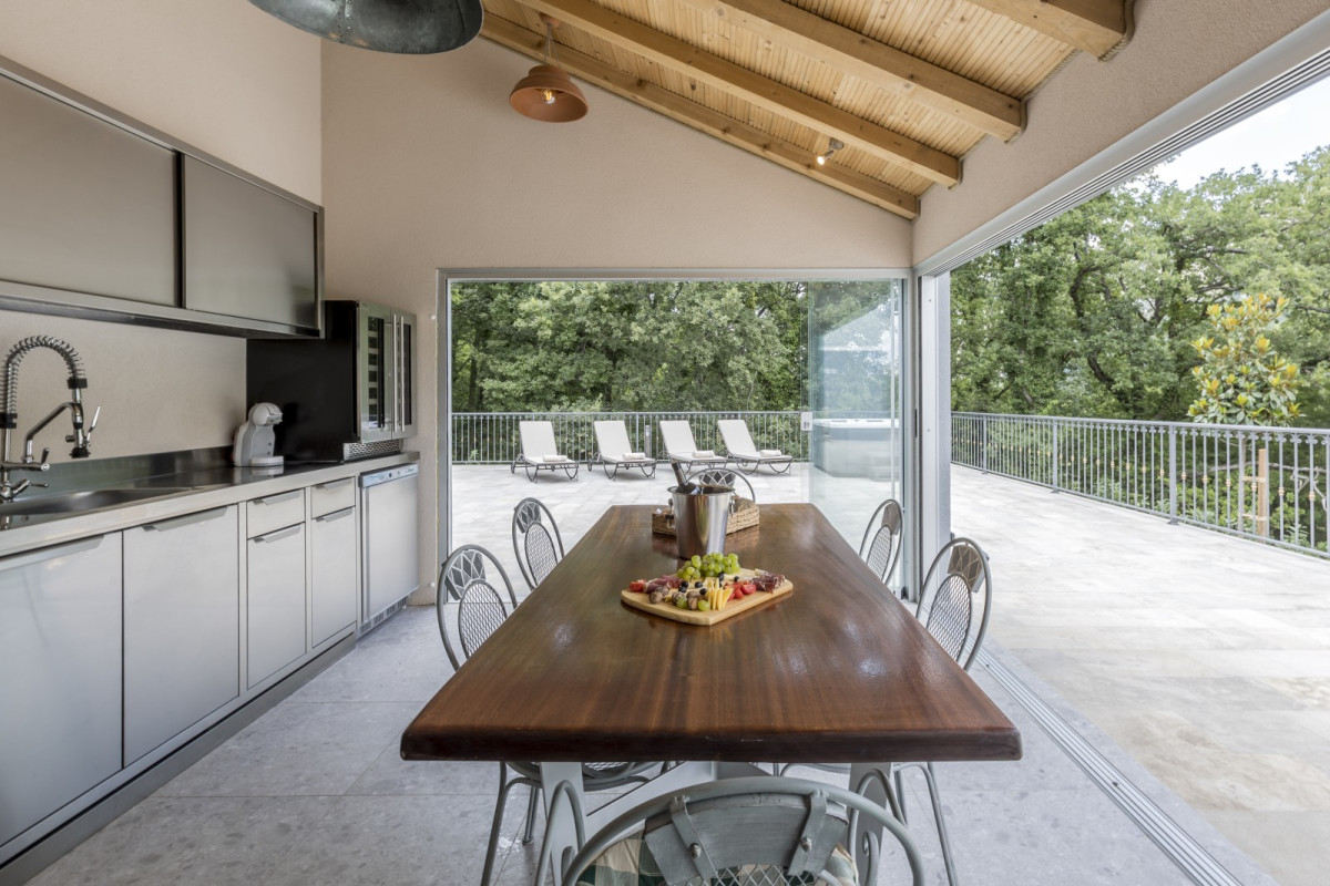 Villa Grey Stone