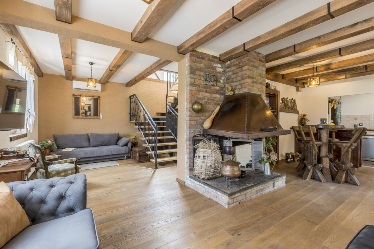 Villa Grey Stone