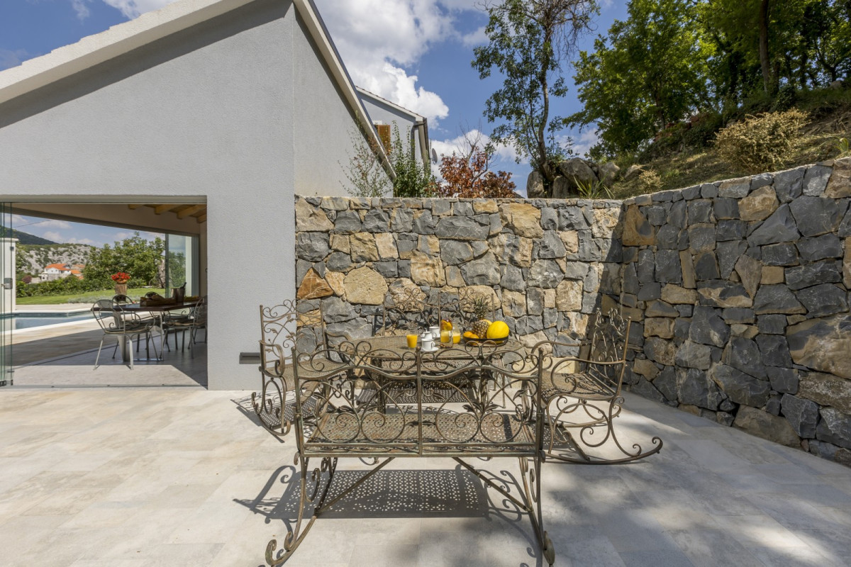 Villa Grey Stone