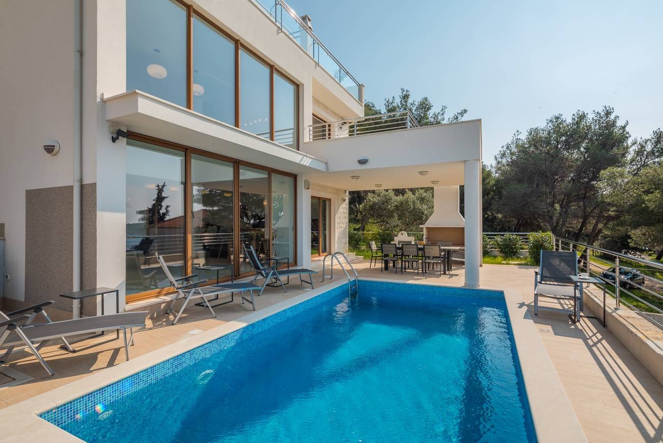 Luxury villa Natali Rogoznica