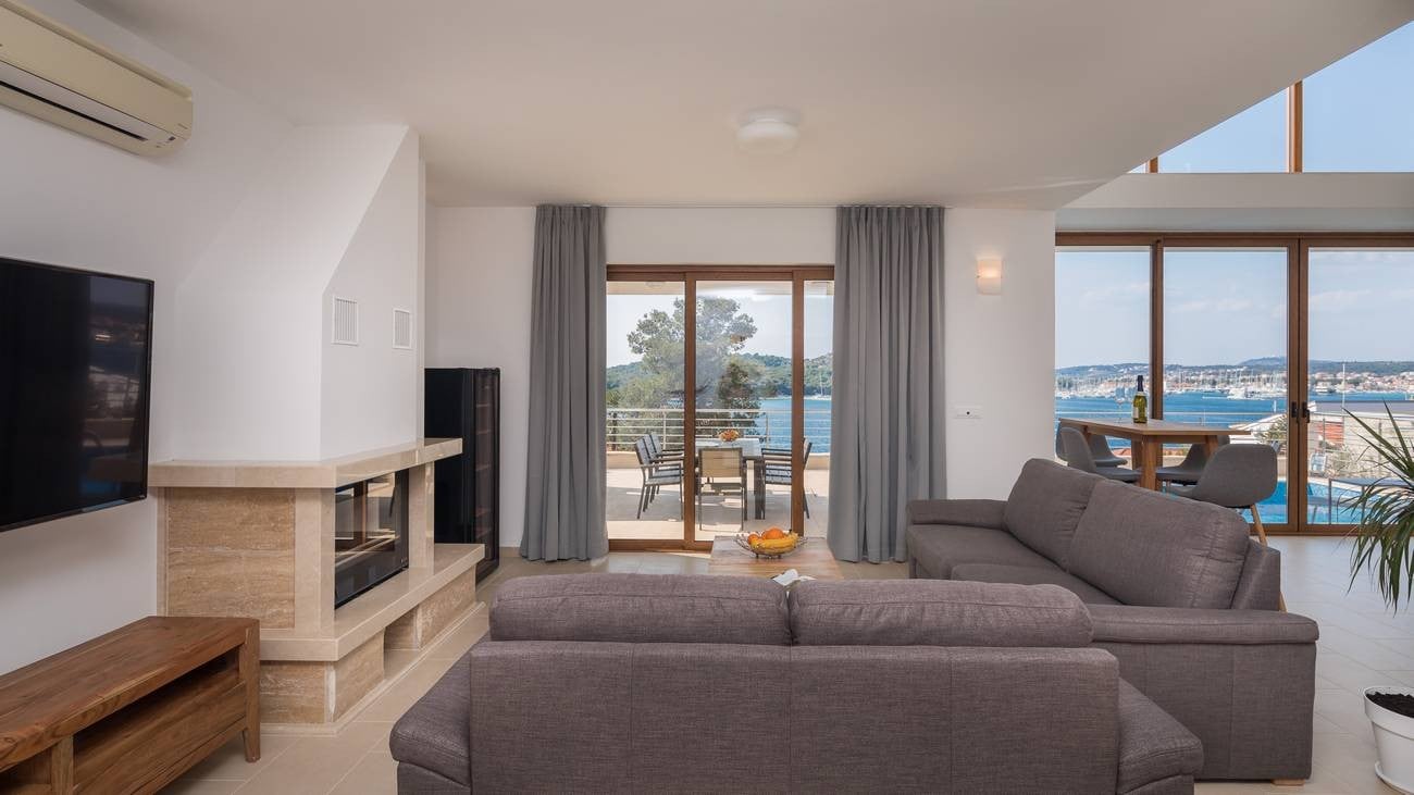 Luxury villa Natali Rogoznica