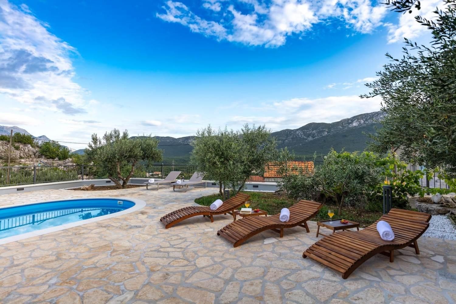 Villa Alinica Dvori