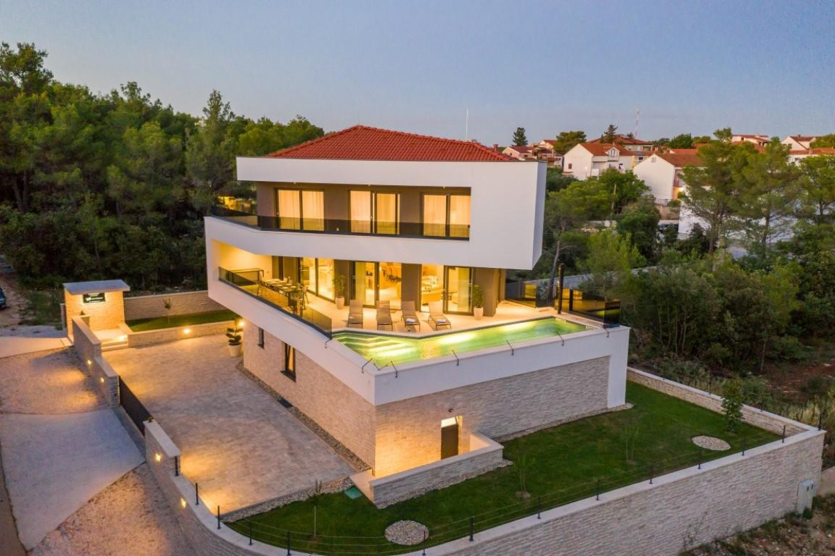  Luxusvilla White Diamond