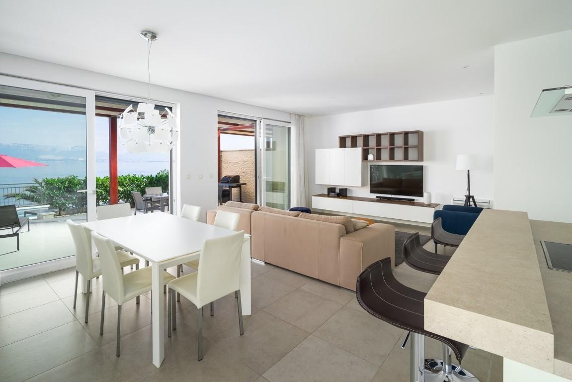 Beachfront villa Kate A
