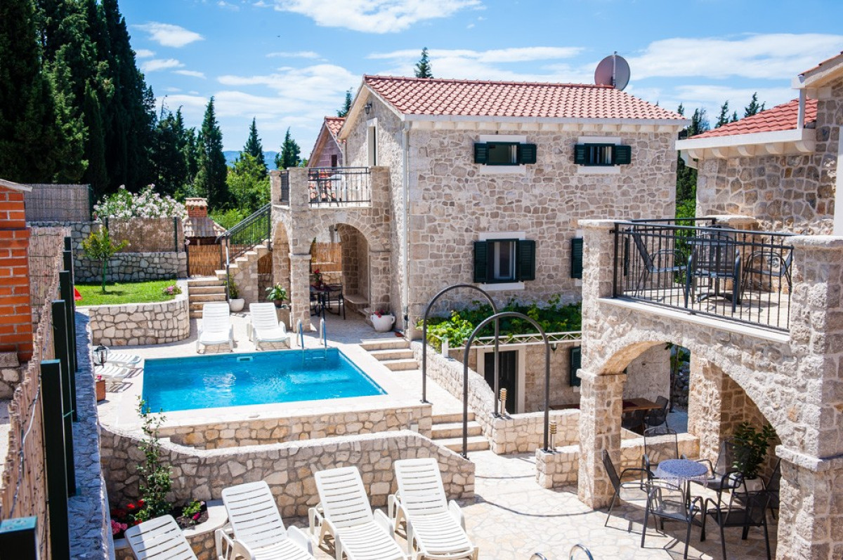 Villa Kameni Dvori