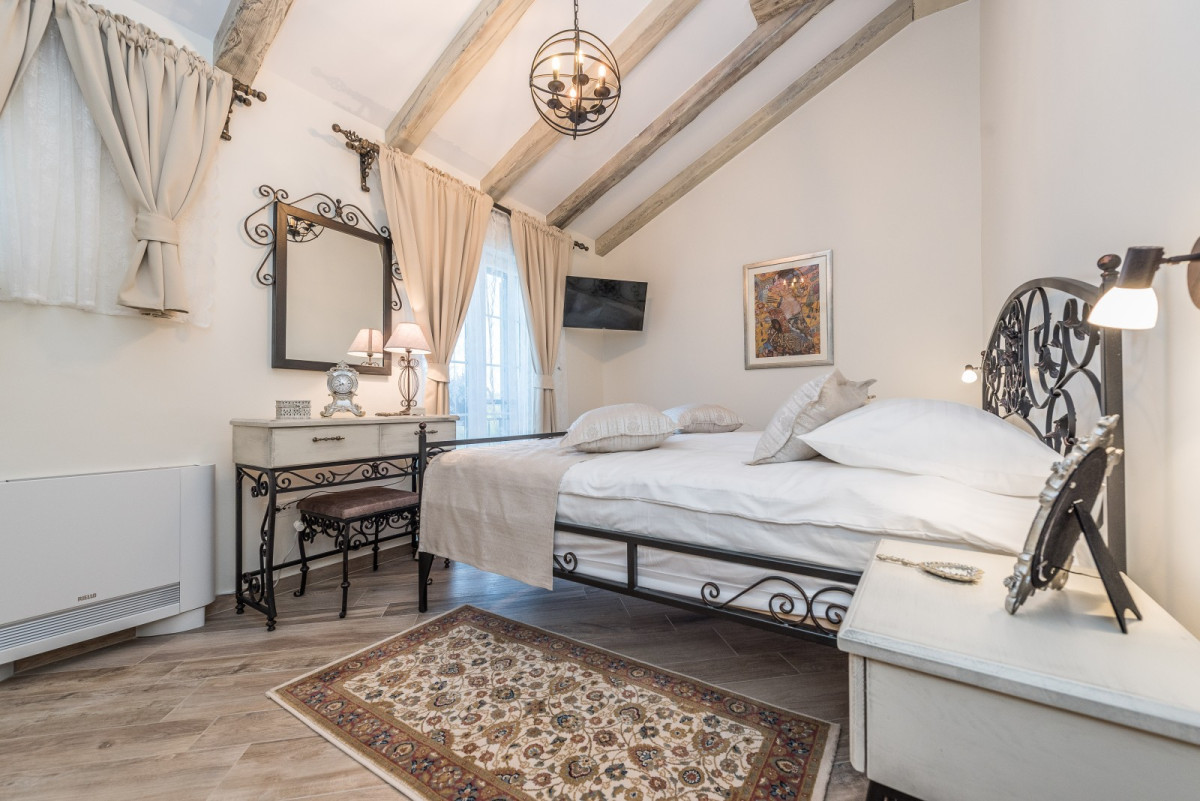 Villa Mek