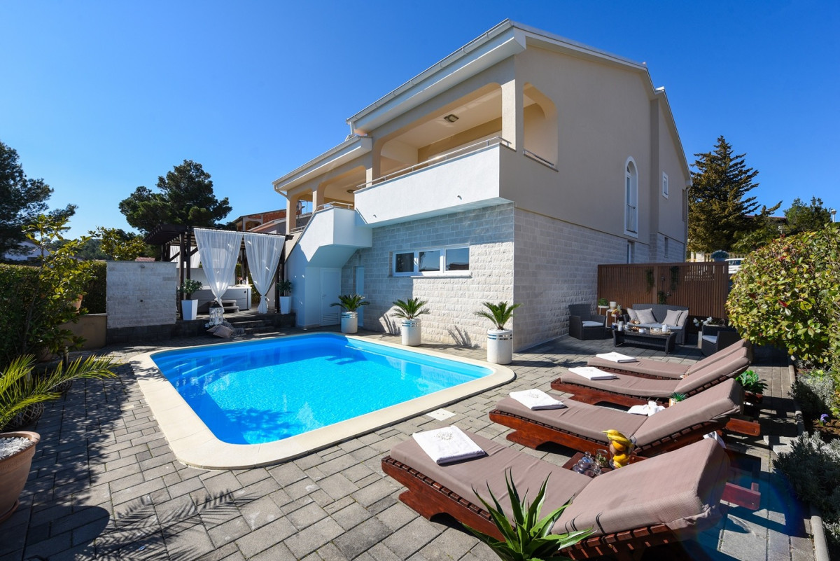 Villa Monty