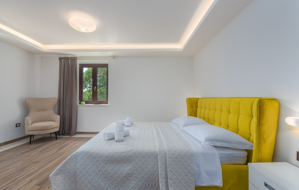 Villa LV