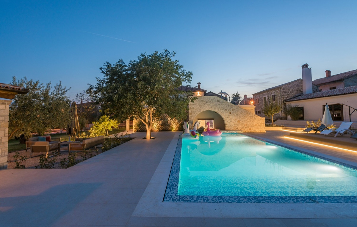 Villa LV
