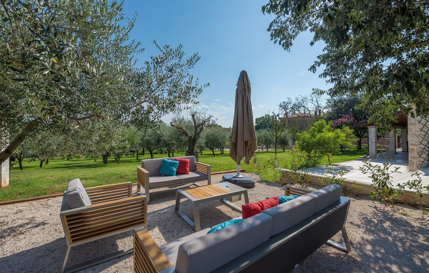Villa LV