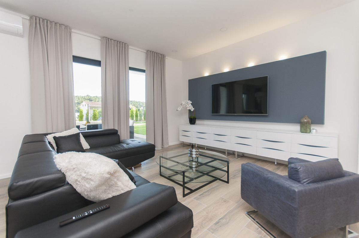 Villa EB
