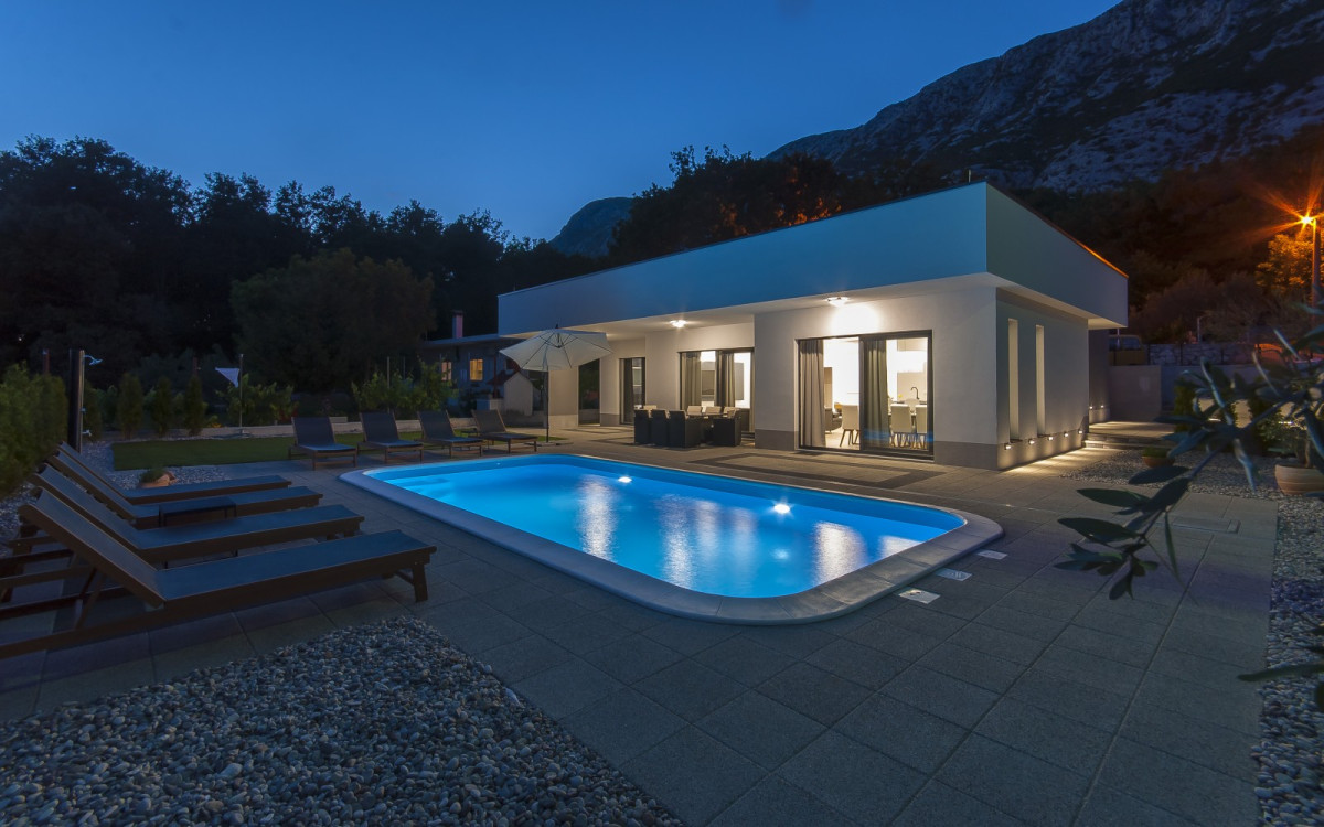 Villa EB