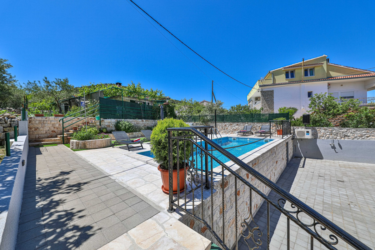 Villa Antini Dvori