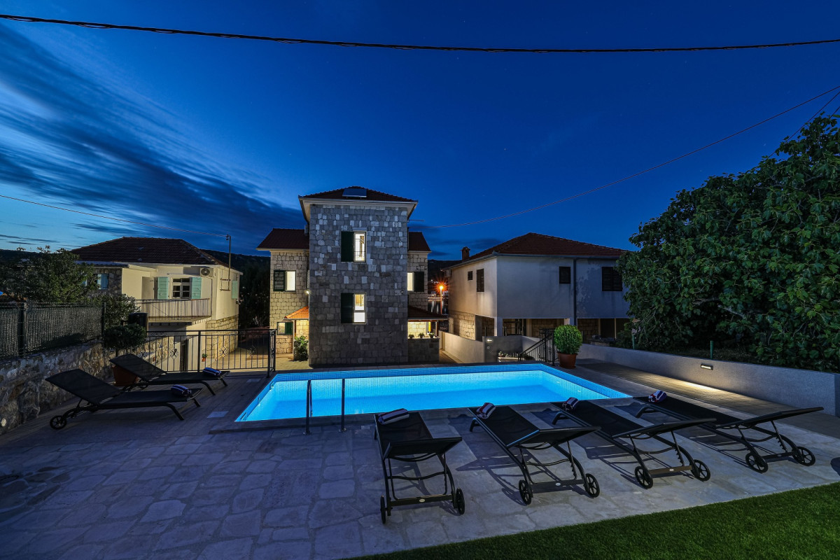 Villa Antini Dvori