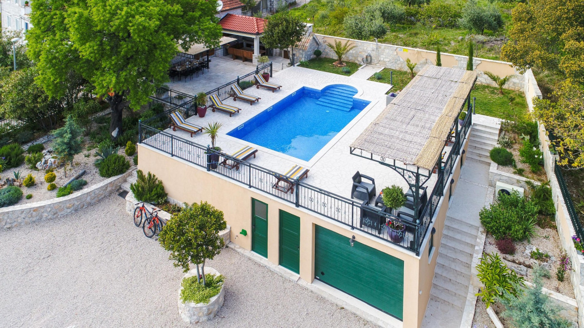 Villa Andro
