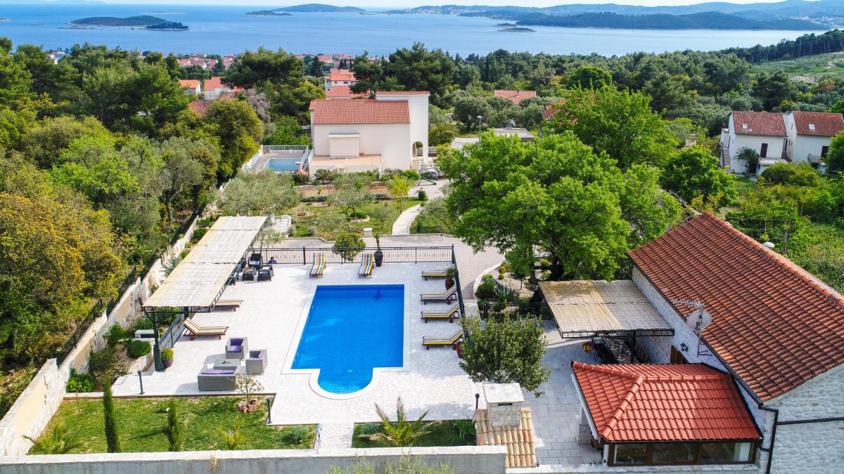 Villa Andro