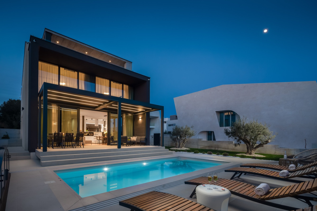 Villa Acacia with sea view