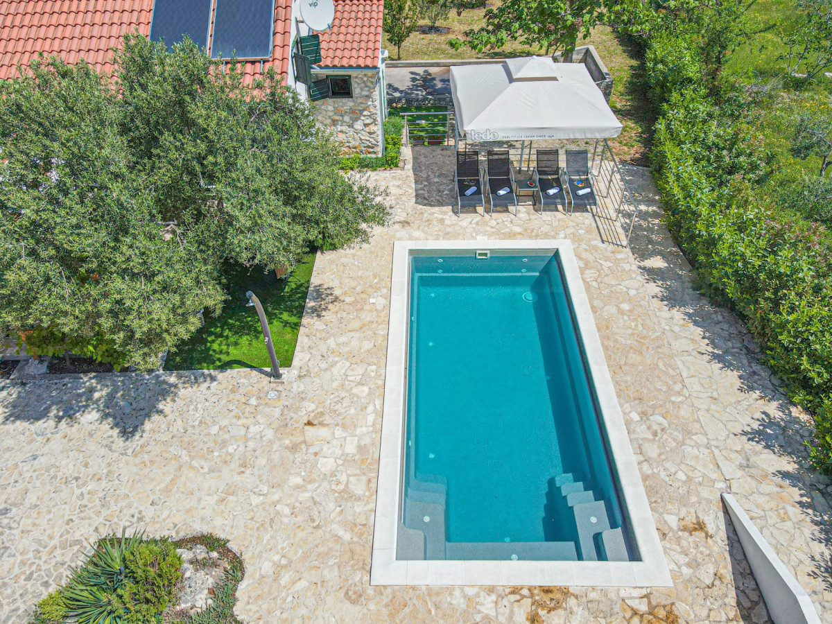 Villa Okit