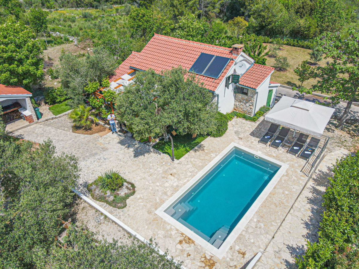 Villa Okit