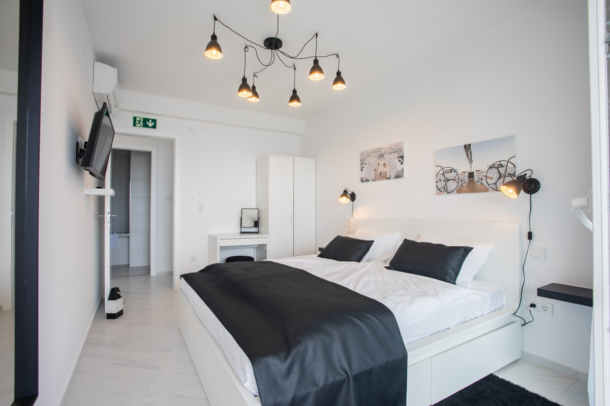 Villa Compass