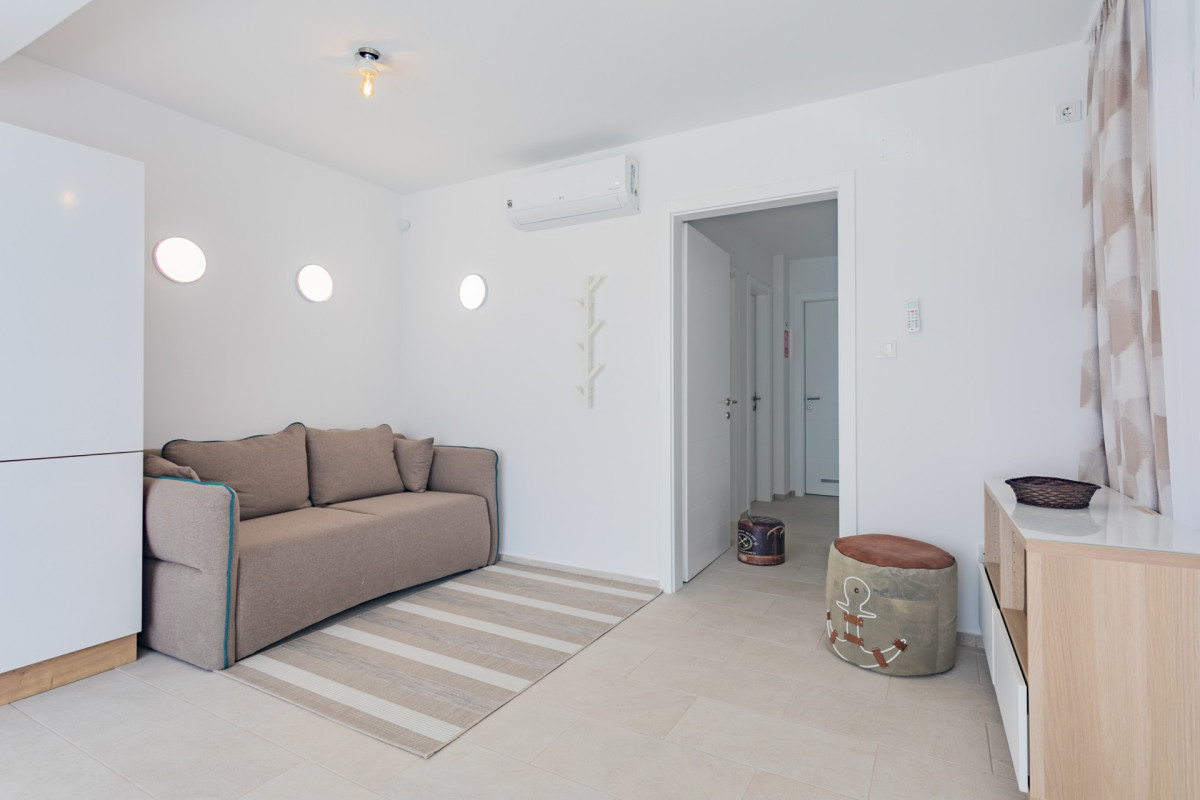 Villa Compass