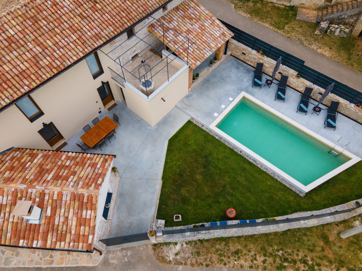 Villa No.8