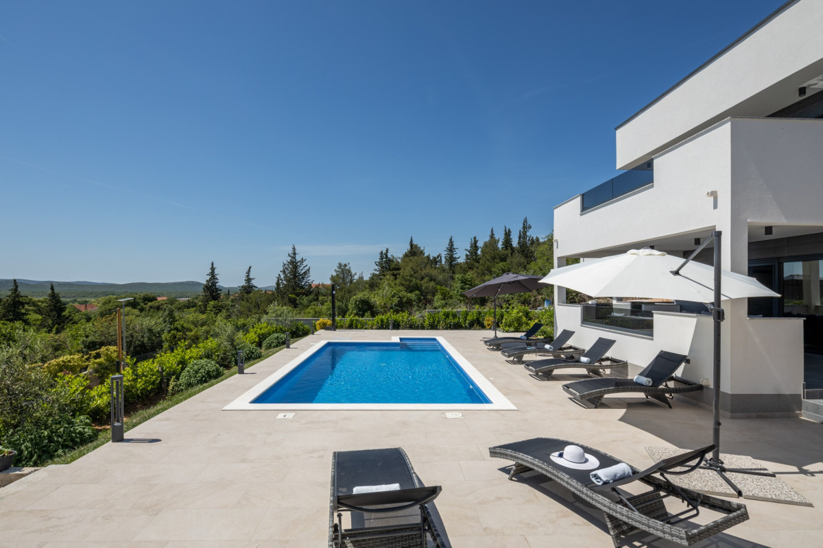 Villa Bura