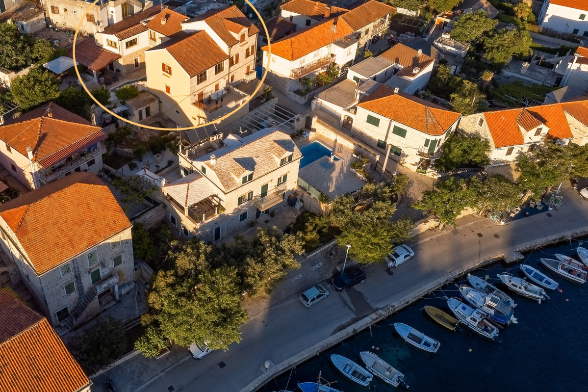 Villa Laurus