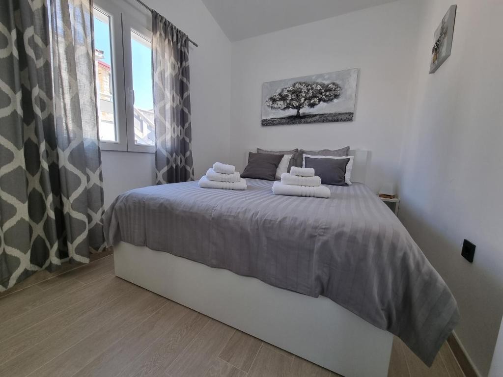 Villa Nataly Vir