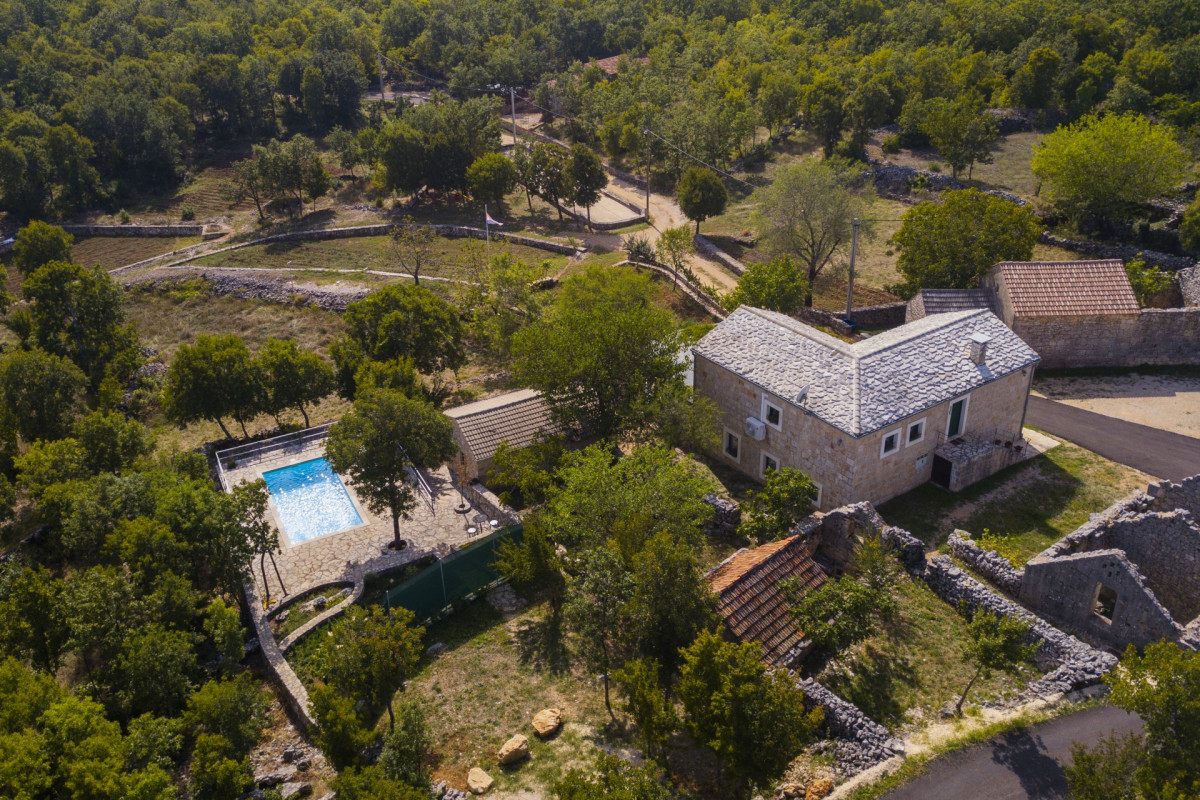 Villa Ognjistar