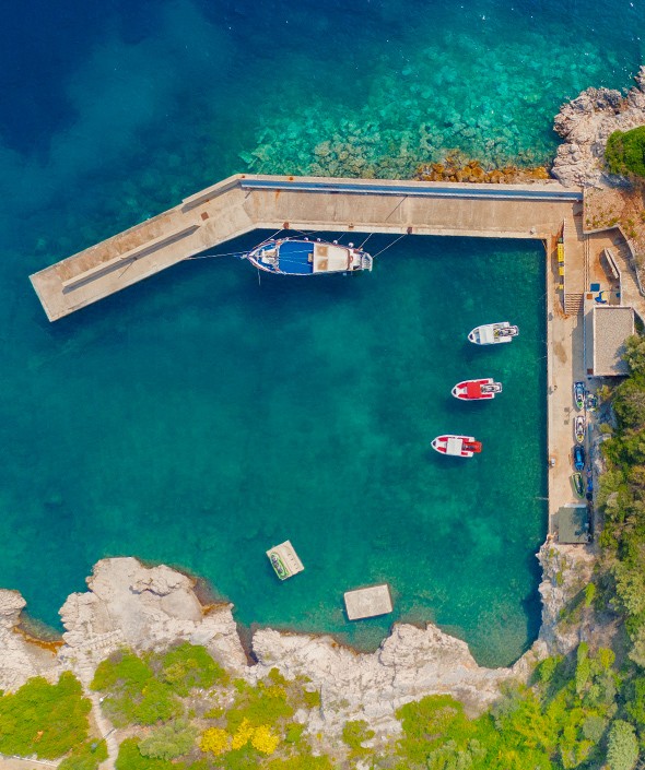 Villas with Boat Mooring