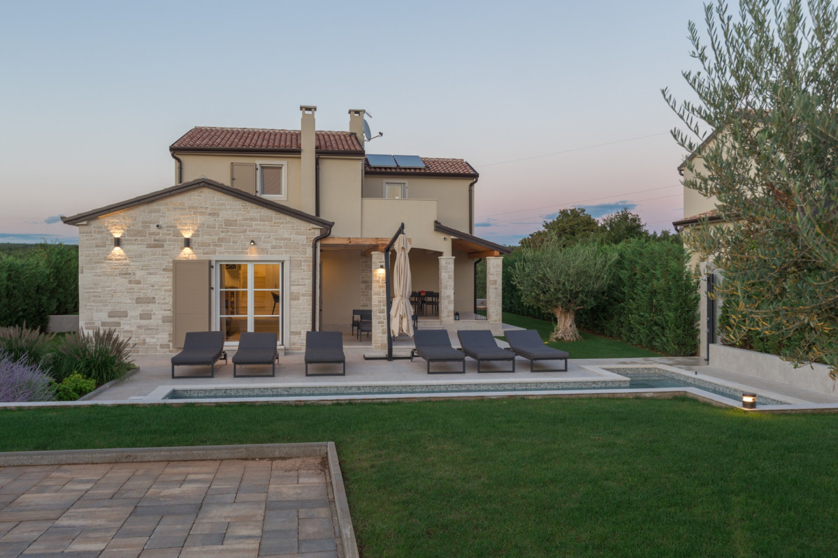 Villa No.18