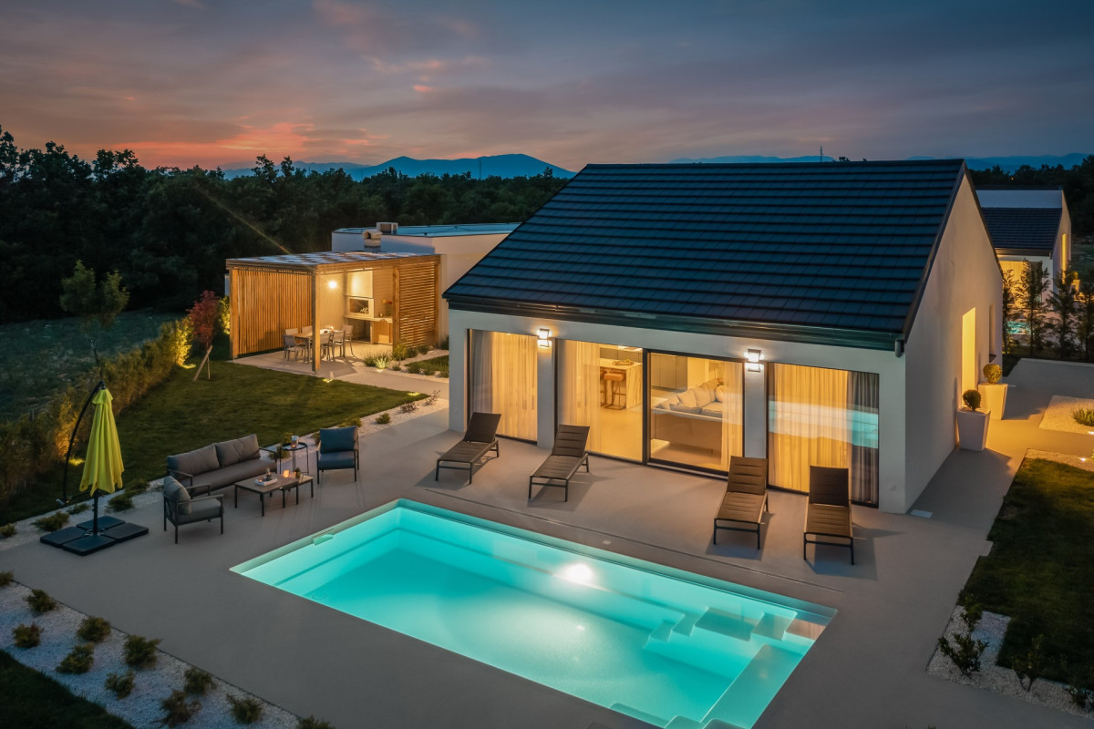 Villa Bandelli with Spa