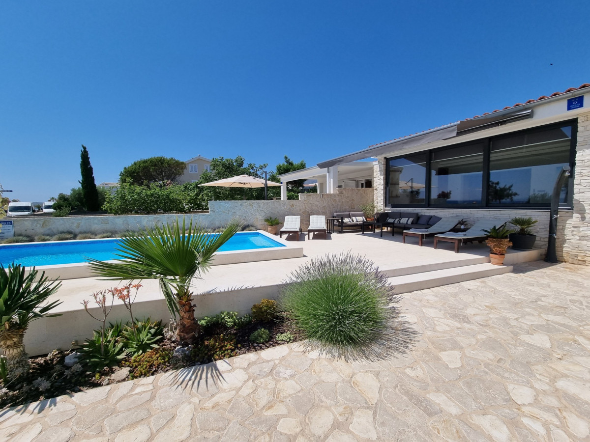 Villa Nataly